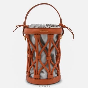 COCCINELLE 26SS ��ġ�ڸ� ��Ʈ�� E1U2P230101 R41 CRAB26SS ��ġ�ڸ� ��Ʈ�� E1U2P230101 R41 CRAB