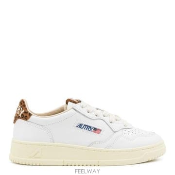 AUTRY 26FW ��Ʈ�� �޴޸���Ʈ �ο� ���� ����Ŀ�� AULW HJ02 LEA SUECOLLEG WHT LEO26FW ��Ʈ�� �޴޸���Ʈ �ο� ���� ����Ŀ�� AULW HJ02 LE