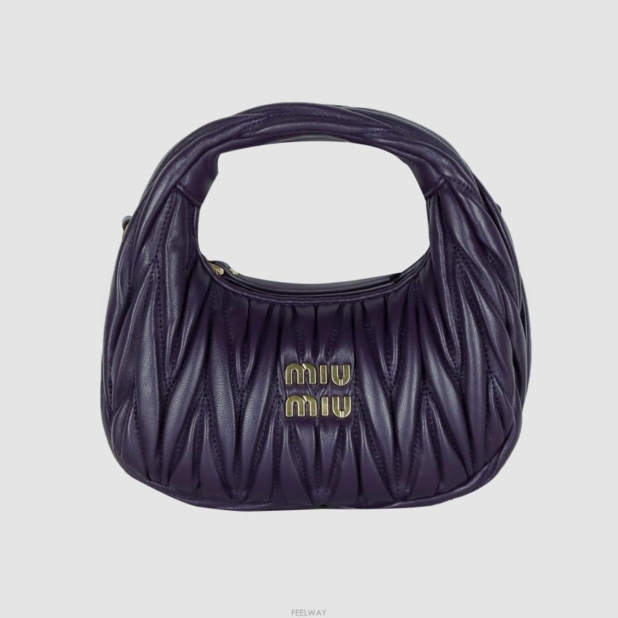 Miu Miu [�Ƹ�����]�̴� �̿�̿� ���׶�� ���� �ϴ� ȣ���� ��Ʈ�� ũ�ν���5BP078[�Ƹ�����]�̴� �̿�̿� ���׶�� ���� �ϴ� ȣ���� ��Ʈ