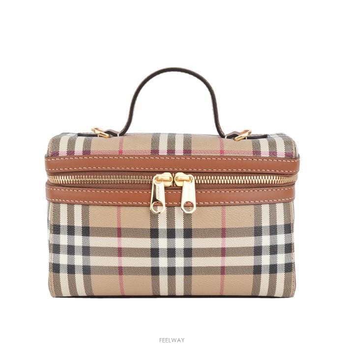 Burberry 26FW ������ 8120525 üũ ���Ƽ ��26FW ������ 8120525 üũ ���Ƽ ��