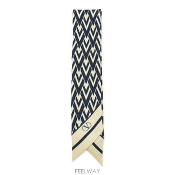 Valentino 26FW �߷�Ƽ�� ����ٴ� ���÷� ��ī�� 9W2E6017 SHT3GJ AVORIO BLU NAVY26FW �߷�Ƽ�� ����ٴ� ���÷� ��ī�� 9W2E6017 SHT3GJ A