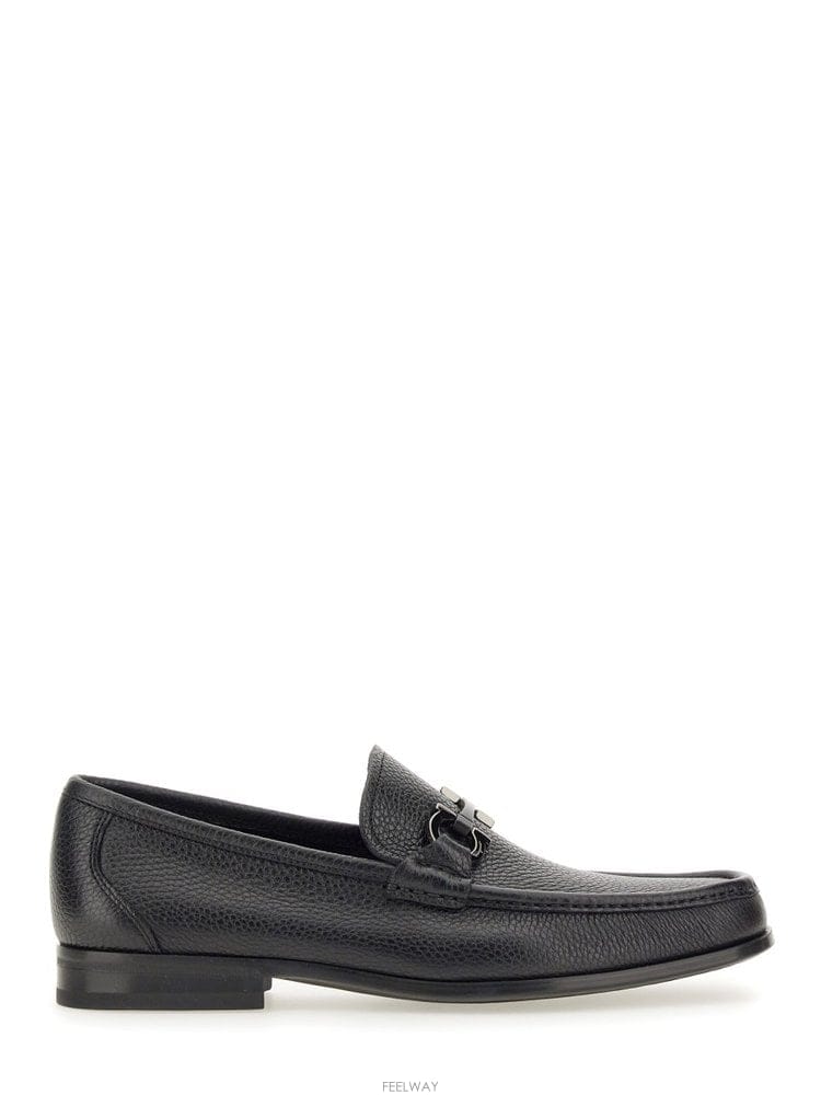 Ferragamo 26 F/W ��󰡸� MOCASSINO �׷��� �� ORNAMENTO  B004228260826 F/W ��󰡸� MOCASSINO �׷��� �� ORNAMENTO  B004228