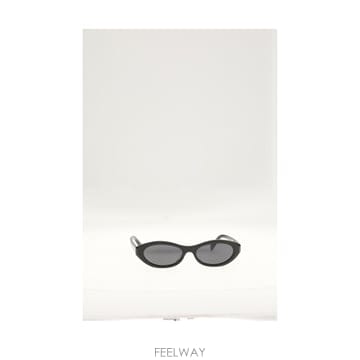 CELINE [K68]������ 4S353CPLB 38NO ���� ���۶� �Ȱ� ���̿��� TRIOMPHE MINI 02[K68]������ 4S353CPLB 38NO ���� ���۶� �Ȱ� ���̿���