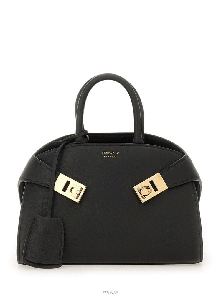 Ferragamo 26 F/W ��󰡸� �� A MANO HUG �̴� 768853_215 B004228262926 F/W ��󰡸� �� A MANO HUG �̴� 768853_215 B0042282