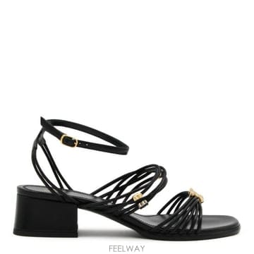 CELINE 26FW ������ ��Ʈ��Ų Ŭ������ �� ���� 367485340C 38NO BLACK26FW ������ ��Ʈ��Ų Ŭ������ �� ���� 367485340C 38NO 