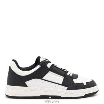 Valentino 26SS �߷�Ƽ�� ����ٴ� ����Ŀ�� 8Y2S0H43 RDG0NI BLACK WHITE26SS �߷�Ƽ�� ����ٴ� ����Ŀ�� 8Y2S0H43 RDG0NI BLACK 