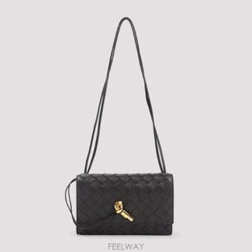 Bottega Veneta 26SS ���װ�����Ÿ ���� �Ŀ�ġ 836940VCPP22190 TP57840703426SS ���װ�����Ÿ ���� �Ŀ�ġ 836940VCPP22190 TP578407