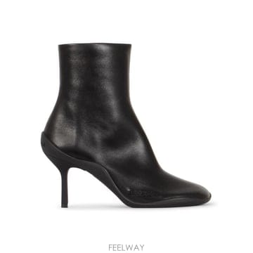 Balenciaga 25FW �߷��þư� �úξ� ���� 845468 WBCW01000 Black25FW �߷��þư� �úξ� ���� 845468 WBCW01000 Black