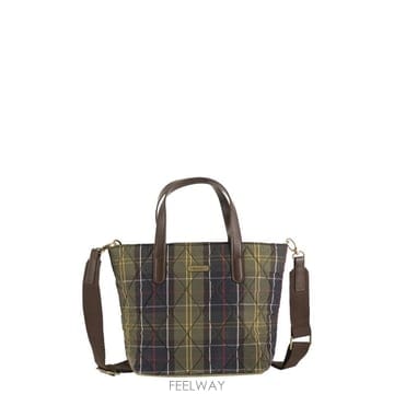 Barbour 26FW Barbour Quilted tartan ��Ʈ �� LBA0431LBATN11 TP58141904926FW Barbour Quilted tartan ��Ʈ �� LBA0431LBATN11 TP5