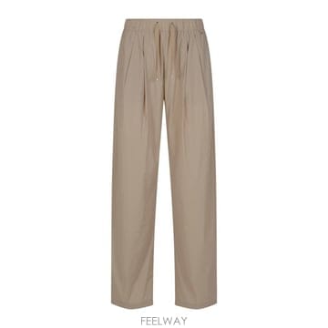 Herno 26FW ������ ���� PT000246D 12431SZ1982 CHANTILLY26FW ������ ���� PT000246D 12431SZ1982 CHANTILLY