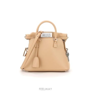 26SS 메종 마르지엘라 Classique 미니 백 S56WG0082P4303T2057 TP578408055