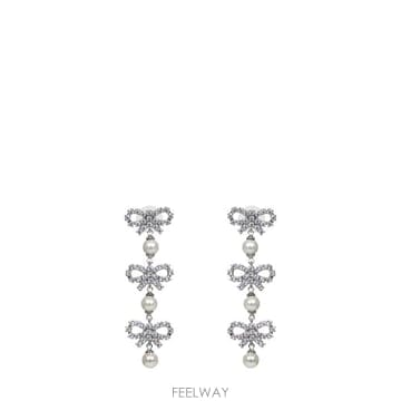 Self Portrait 25FW Self portrait MICRO ���� EARRINGS PF25613EPPEARL TP57789825FW Self portrait MICRO ���� EARRINGS PF25613EPPEARL 