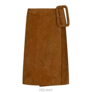 26SS 아미 미디 스커트 FSK463 LH0059236 Caramel