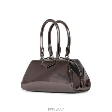 Givenchy 26SS ����� Ŭ��ġ �Ŀ�ġ BB5146B2GG 713 GUN METAL26SS ����� Ŭ��ġ �Ŀ�ġ BB5146B2GG 713 GUN METAL
