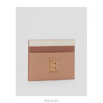Burberry 25SS Burberry ���� �з� 80596271 TP57943152125SS Burberry ���� �з� 80596271 TP579431521