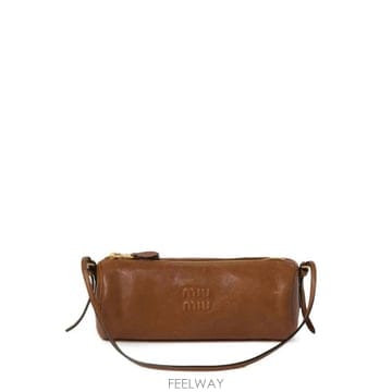 Miu Miu 26FW �̿�̿� Rovere �Ŀ�ġ in nappa ���� 5NE851AEFXF0316 TP57951090326FW �̿�̿� Rovere �Ŀ�ġ in nappa ���� 5NE851AEFXF0