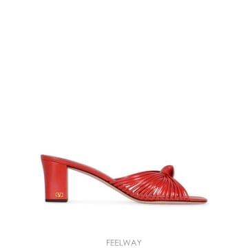 Valentino 26SS �߷�Ƽ�� ����ٴ� �� ������ 8W0S0PJ7ZIC RDU CORAL RED26SS �߷�Ƽ�� ����ٴ� �� ������ 8W0S0PJ7ZIC RDU CORAL