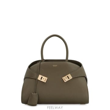 Ferragamo 26FW ����䷹ ��󰡸� HUG ����Ʈ BICOLOR �� 215608777524031 TP57949131526FW ����䷹ ��󰡸� HUG ����Ʈ BICOLOR �� 215608777