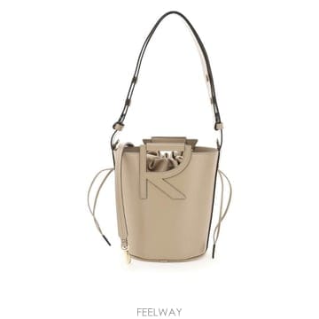 Roger Vivier 23FW ���� ��� MAIN RBWANNK0300XMAC415 TP57819179323FW ���� ��� MAIN RBWANNK0300XMAC415 TP578191793