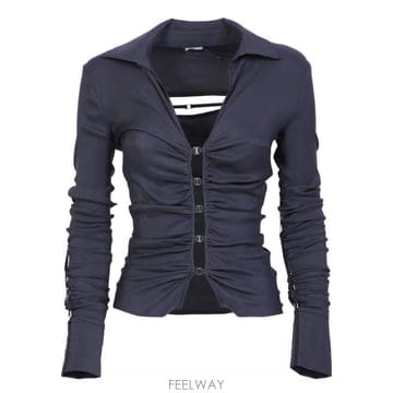 Jacquemus 22FW ��ũ���� The Soffio Chemise is made of a delicate ��ũ blend22FW ��ũ���� The Soffio Chemise is made of a delicate
