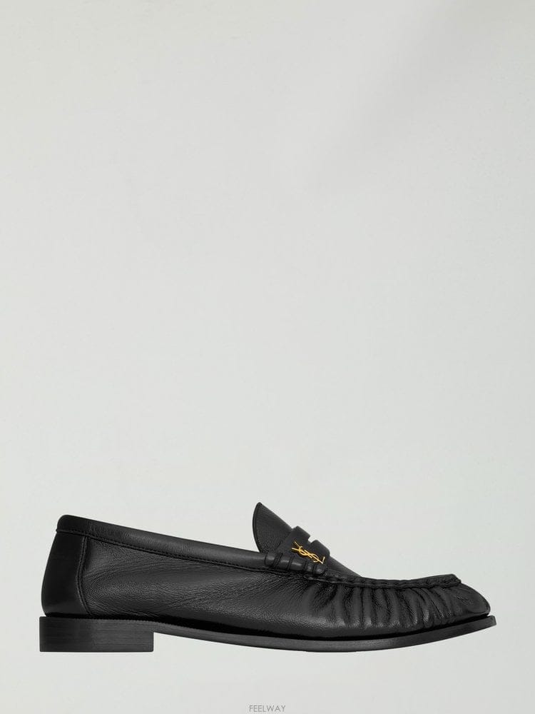 Saint Laurent 26 F/W ���ζ� �� ���� ��ī�� 818908AA00K1000 B002228486026 F/W ���ζ� �� ���� ��ī�� 818908AA00K1000 B00222848