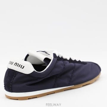 Miu Miu 26FW �̿�̿� �̿�̿� Polyamide ����Ŀ�� 5E114EFD005D7CF0008 TP5781908826FW �̿�̿� �̿�̿� Polyamide ����Ŀ�� 5E114EFD005D