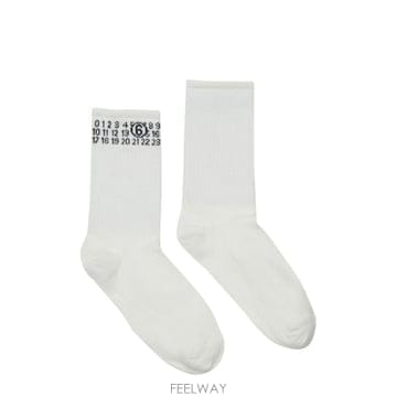 Maison Margiela 26SS �������������� CALZINI M60571KMM045M6100 TP57049882926SS �������������� CALZINI M60571KMM045M6100 TP570498