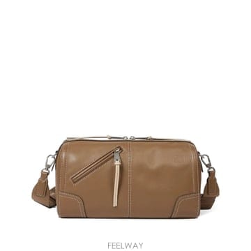 Paul Smith 26SS �����̽� �� �� DUFFLE ũ�ν��ٵ� M1A8270USHOWL71 TP57397817126SS �����̽� �� �� DUFFLE ũ�ν��ٵ� M1A8270USHOWL71 