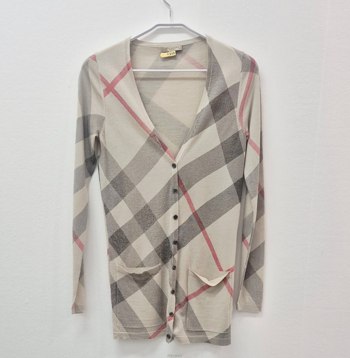 Burberry ������ �긴 ĳ�ù̾� �� ȥ�� ��Ҹ� ����ǹ����� �긴 ĳ�ù̾� �� ȥ�� ��Ҹ� �����