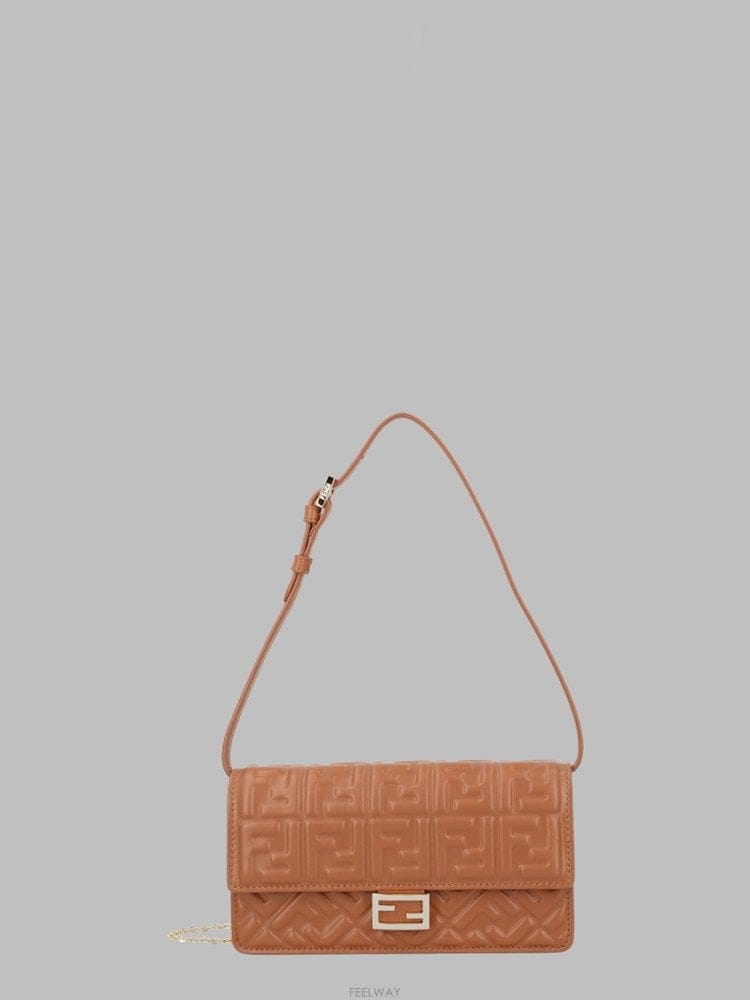FENDI 26 F/W ��� SHOULDERBAGS 8M0498_AAJDF1UJ B004227974326 F/W ��� SHOULDERBAGS 8M0498_AAJDF1UJ B0042279743