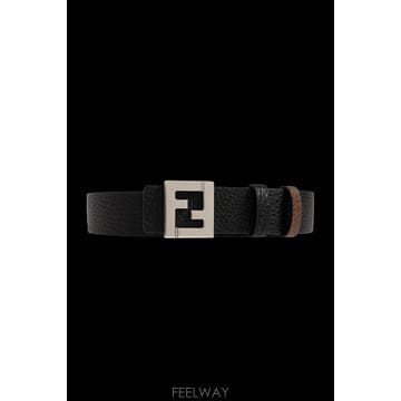 FENDI 26FW Fendi Reversible ��Ʈ 7C0565B12LF1MYJ TP58141882726FW Fendi Reversible ��Ʈ 7C0565B12LF1MYJ TP581418827