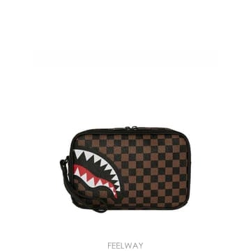 | Other Brand | 26SS Sprayground üũ 2 Emboss Toiletry �� 910B8238NSZ000 TP58126SS Sprayground üũ 2 Emboss Toiletry �� 910B8238NSZ