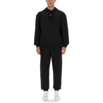 Boss HUGO TRACKSUIT DAPO DAYOTE 5049258110231445001 TP581194933HUGO TRACKSUIT DAPO DAYOTE 5049258110231445001 TP58119