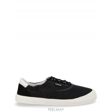 Moncler Moncler SNEAKER VERA LEISURE 4M00320M9244999 TP581194093Moncler SNEAKER VERA LEISURE 4M00320M9244999 TP5811940