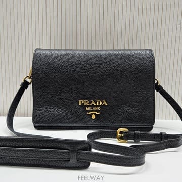 PRADA ����� ���ڷ� ���̳� ���� ũ�ν��� ��������� ���ڷ� ���̳� ���� ũ�ν��� ����