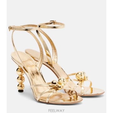 Ferragamo ������� ��󰡸� Karina ��Ż�� ���� ���鱹����� ��󰡸� Karina ��Ż�� ���� ����