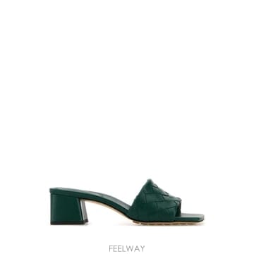 Bottega Veneta �δ��� BOTTEGA VENETA ���װ� ����Ÿ �׸� �������δ��� BOTTEGA VENETA ���װ� ����Ÿ �׸� ������