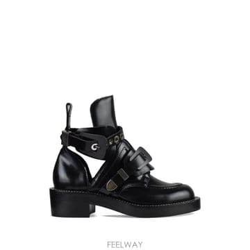 Balenciaga 26 FW �߷��þư� Ceinture boots 525282WART0 TP45523954726 FW �߷��þư� Ceinture boots 525282WART0 TP45523954