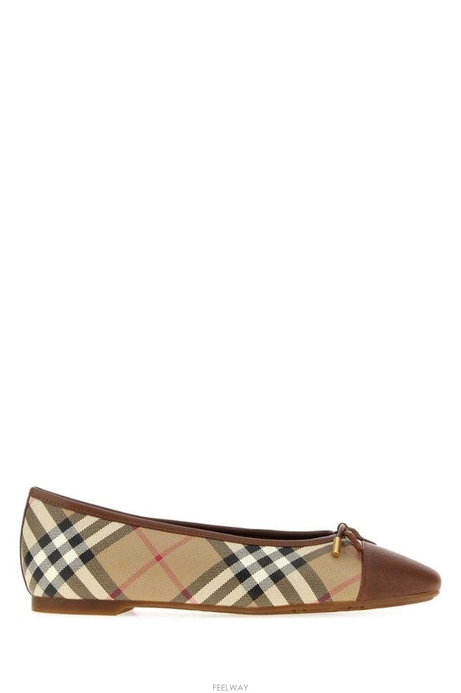 Burberry ������ LF HIGHGATE 05 8132349 A7028 B0442282369������ LF HIGHGATE 05 8132349 A7028 B0442282369