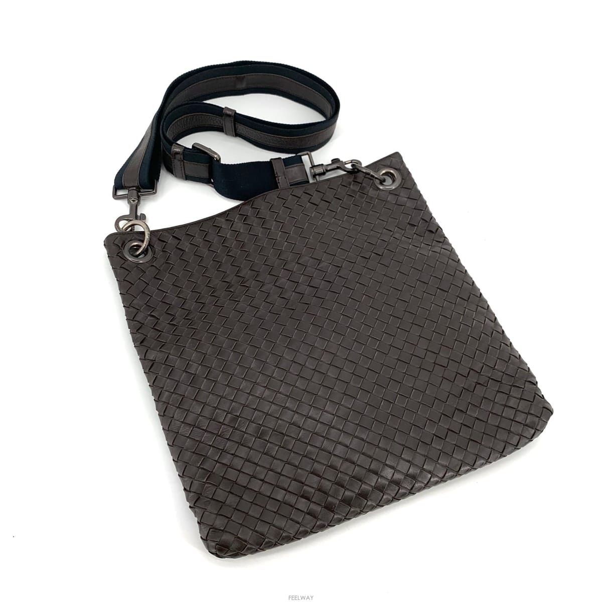 Bottega Veneta ���װ�����Ÿ ��Ʈ��ġ���� �޽����� ũ�ν��麸�װ�����Ÿ ��Ʈ��ġ���� �޽����� ũ�ν���