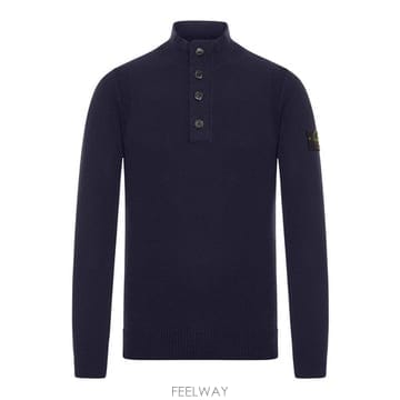 Stone Island �ؿ� �θ���� ���� ���Ϸ��� ���� ª�� ���ۿ� ��� ���߰� �ִ� ���ַ� �� ������ L2S155100040S0�ؿ� �θ���� ���� ���Ϸ��� ���� ª�� ���ۿ� ��� ����