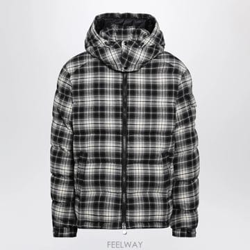 26 F/W 몽클레어 BLACKIVORY CHECKPATTERN 다운 B0052288316
