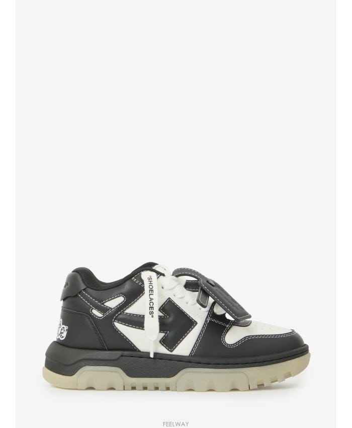 Off White 26FW ����ȭ��Ʈ Chunky OOO �ΰ� �ο�ž ����Ŀ�� [M] OF05742001100126FW ����ȭ��Ʈ Chunky OOO �ΰ� �ο�ž ����Ŀ�� [M] OF