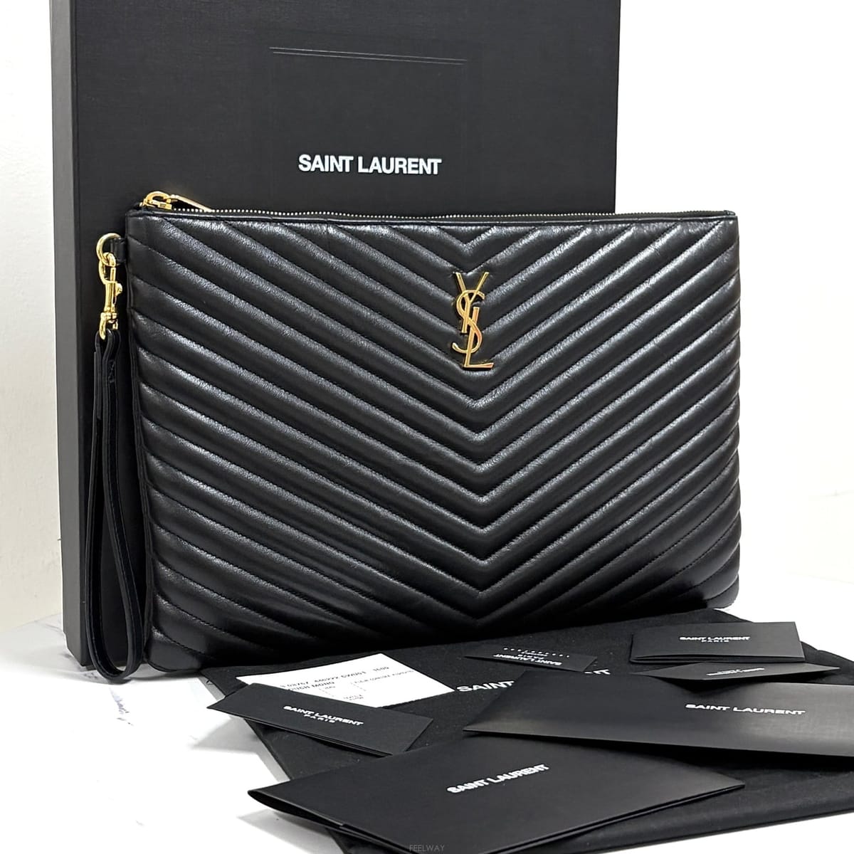 Saint Laurent ���ζ� ���׷� ��Ʋ�� Ŭ��ġ�� ���� (440222)���ζ� ���׷� ��Ʋ�� Ŭ��ġ�� ���� (440222)