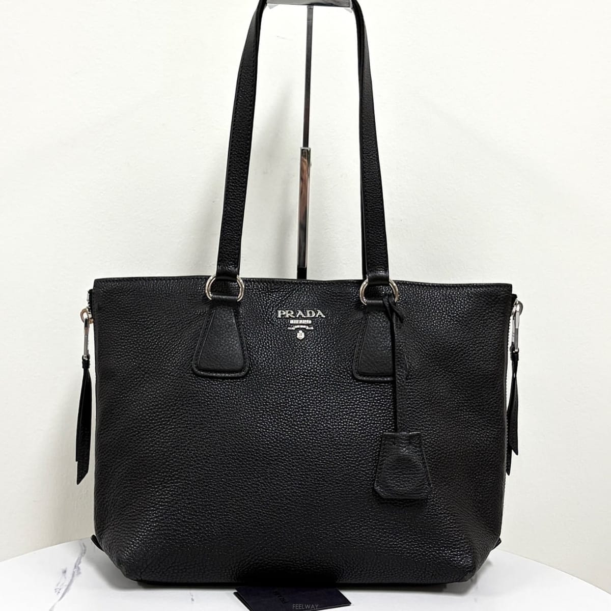 PRADA ����� ���ڷ� �Ǵн� ���̵� ���� ����� ��������� ���ڷ� �Ǵн� ���̵� ���� ����� ����