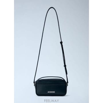 Jacquemus 26 FW ��ũ���� ���� �� �ٳ��� ũ�ν��ٵ� �� 25EBAM00429AC01C01 990 TP877203426 FW ��ũ���� ���� �� �ٳ��� ũ�ν��ٵ� �� 25EBAM0042