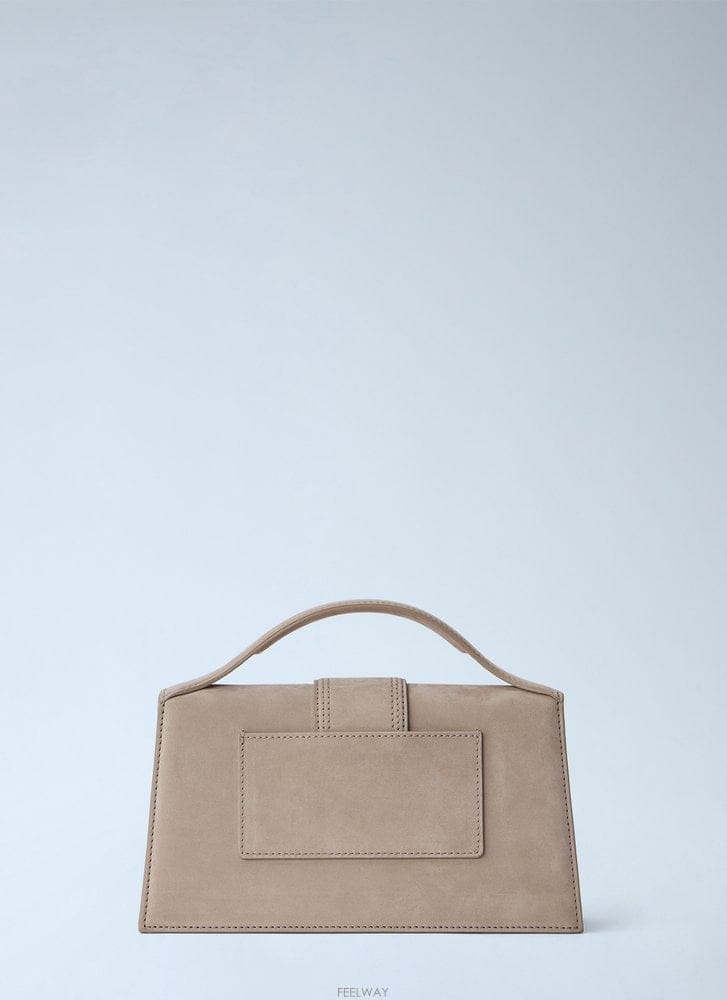 Jacquemus 26 F/W ��ũ���� �� �׷��� BAMBINO �ڵ�� 22HBAW00 B011229439826 F/W ��ũ���� �� �׷��� BAMBINO �ڵ�� 22HBAW00 B011