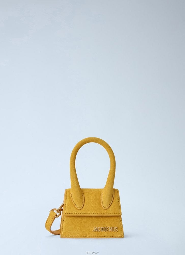 Jacquemus 26 F/W ��ũ���� �� ġŰ�� �̴� �ڵ�� 26EBAW00001AC B011229440126 F/W ��ũ���� �� ġŰ�� �̴� �ڵ�� 26EBAW00001AC B0