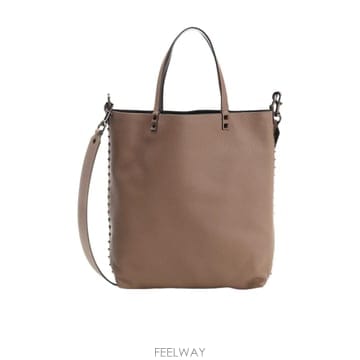 Valentino 24SS Valentino ���� messenger �� YB0C58BFQ42P TP57749289124SS Valentino ���� messenger �� YB0C58BFQ42P TP577492