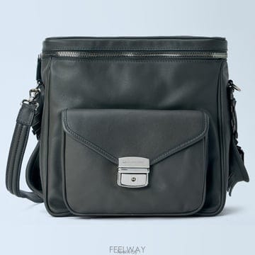 KIKO KOSTADINOV 26 FW Ű�� �ڽ�Ÿ���� Prion Camera ���� ���� ũ�ν��� KKWAW26BG02 12226 FW Ű�� �ڽ�Ÿ���� Prion Camera ���� ���� ũ�ν�